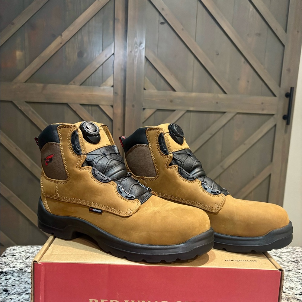 Red Wing 4216 Men’s Work Boots